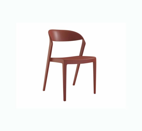 chaise rouge pour la terrasse